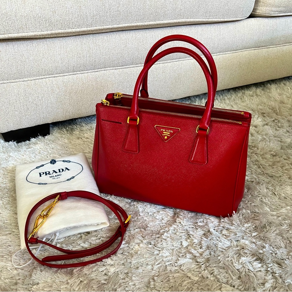 100% Authentic Prada saffiano red Tote bag.